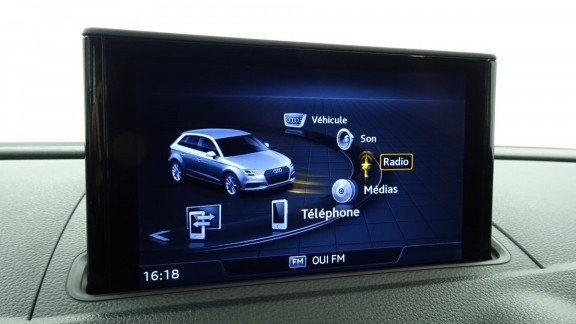 AUDI-A3 SPORTBACK-35 TFSI CoD -150 - BV S-Tronic 7 Sport