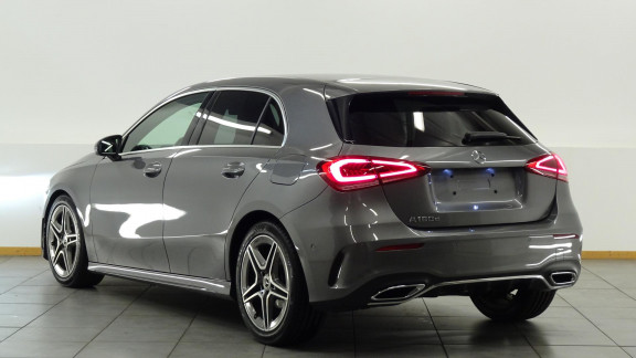 MERCEDES-CLASSE A-A 180 d AMG Line 
