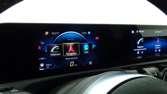 MERCEDES-CLASSE A-A 180 d AMG Line 