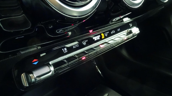 MERCEDES-CLASSE A-A 180 d AMG Line 