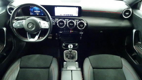 MERCEDES-CLASSE A-A 180 d AMG Line 