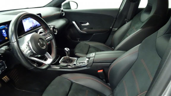 MERCEDES-CLASSE A-A 180 d AMG Line 