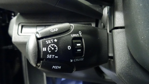 PEUGEOT-5008- 1.5 BlueHDi S&S - 130 - BV EAT8 GT Line