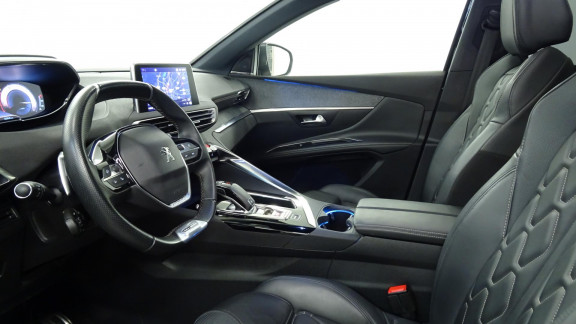 PEUGEOT-5008- 1.5 BlueHDi S&S - 130 - BV EAT8 GT Line