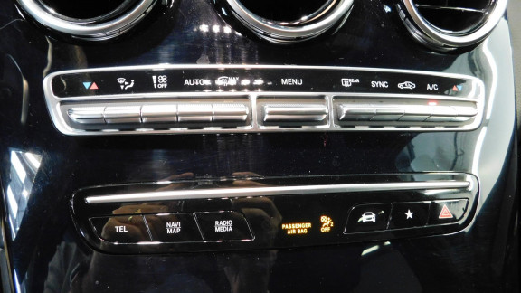 MERCEDES-GLC-Coupé 220 d - BV 9G-Tronic  COUPE - BM C253 AMG Line 4-Matic PHASE 2