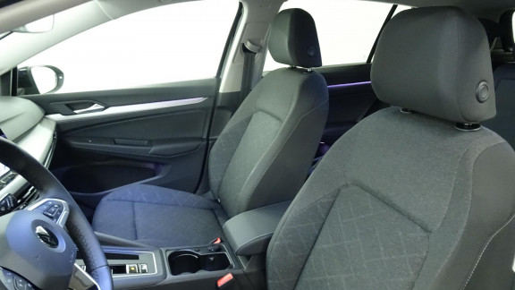 VOLKSWAGEN-GOLF-2.0 TDI SCR - 115 - BV DSG 7  VIII BERLINE Life Business 