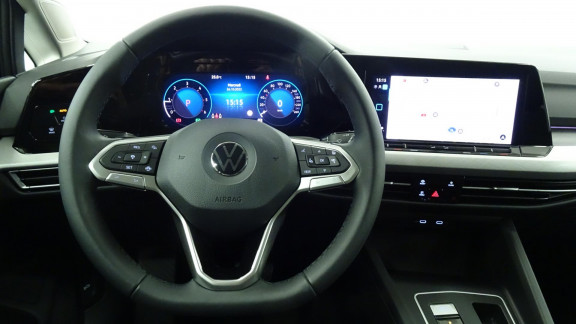 VOLKSWAGEN-GOLF-2.0 TDI SCR - 115 - BV DSG 7  VIII BERLINE Life Business 