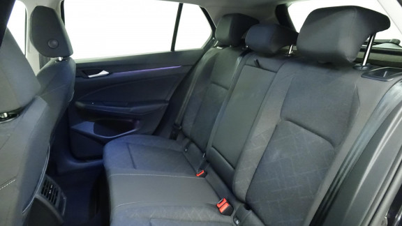 VOLKSWAGEN-GOLF-2.0 TDI SCR - 115 - BV DSG 7  VIII BERLINE Life Business 