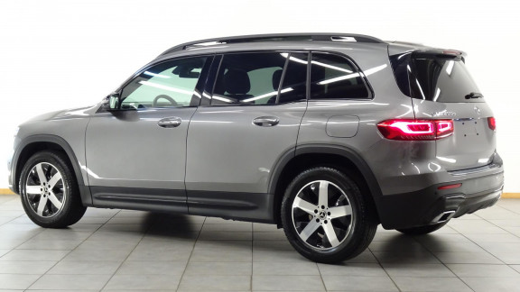 MERCEDES-GLB-200 d - 8G-DCT Progressive Line 