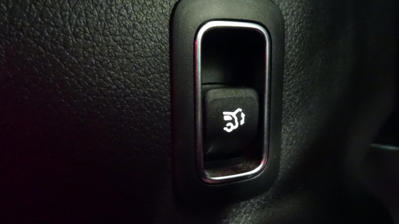 MERCEDES-GLB-200 d - 8G-DCT Progressive Line 