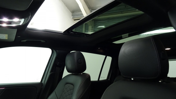 MERCEDES-GLB-200 d - 8G-DCT Progressive Line 