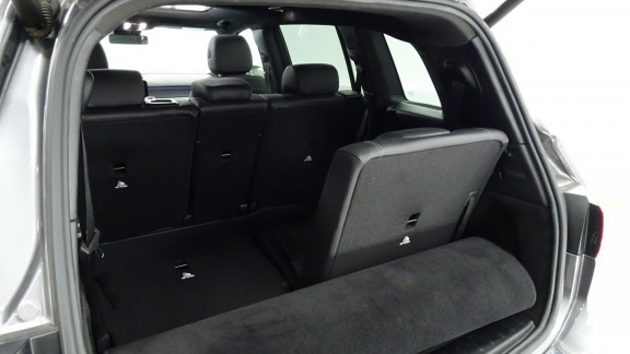 MERCEDES-GLB-200 d - 8G-DCT Progressive Line 