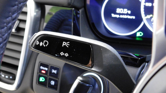 PORSCHE-CAYENNE-3.0i V6 - 462 - BVA Tiptronic S - Start&Stop  2017 E-Hybrid 