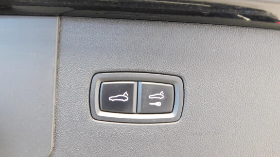 PORSCHE-CAYENNE-3.0i V6 - 462 - BVA Tiptronic S - Start&Stop  2017 E-Hybrid 