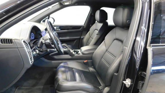 PORSCHE-CAYENNE-3.0i V6 - 462 - BVA Tiptronic S - Start&Stop  2017 E-Hybrid 