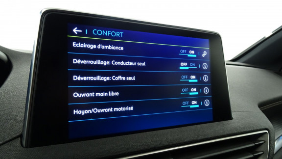 PEUGEOT-3008- Hybrid - 225 - BV e-EAT8 GT