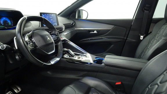 PEUGEOT-3008- Hybrid - 225 - BV e-EAT8 GT