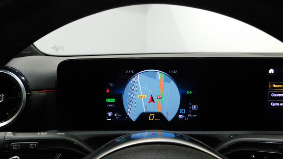 MERCEDES-CLASSE A-A 250 e - BV 8G-DCT  BERLINE 4P - BM 177 AMG Line PHASE 1