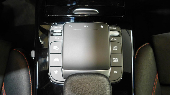 MERCEDES-CLASSE A-A 250 e - BV 8G-DCT  BERLINE 4P - BM 177 AMG Line PHASE 1