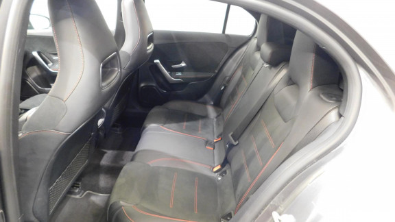 MERCEDES-CLASSE A-A 250 e - BV 8G-DCT  BERLINE 4P - BM 177 AMG Line PHASE 1