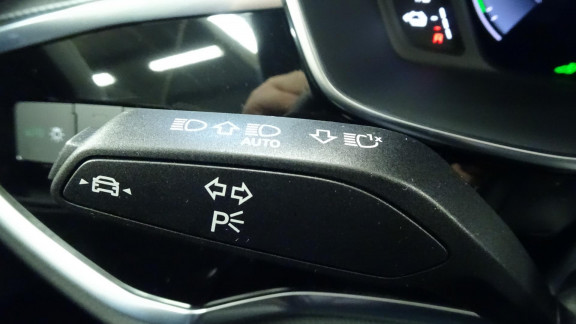 AUDI-Q3 SPORTBACK-45 TFSI e - 245 - BV S-tronic 6  S Line 