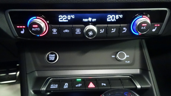 AUDI-Q3 SPORTBACK-45 TFSI e - 245 - BV S-tronic 6  S Line 