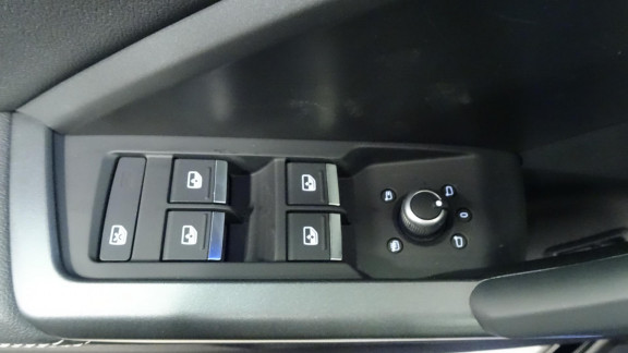 AUDI-Q3 SPORTBACK-35 TDI - 150 - BV S-tronic S Line 