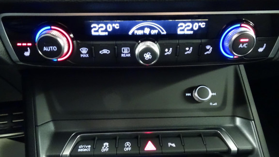 AUDI-Q3 SPORTBACK-35 TDI - 150 - BV S-tronic S Line 