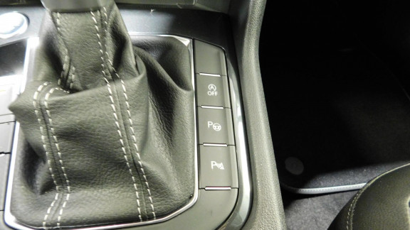 nouvelle-VOLKSWAGEN-TIGUAN-2.0 16V TDI BlueMotion - 150 - DSG 7  R-Line Exclusive PHASE 2